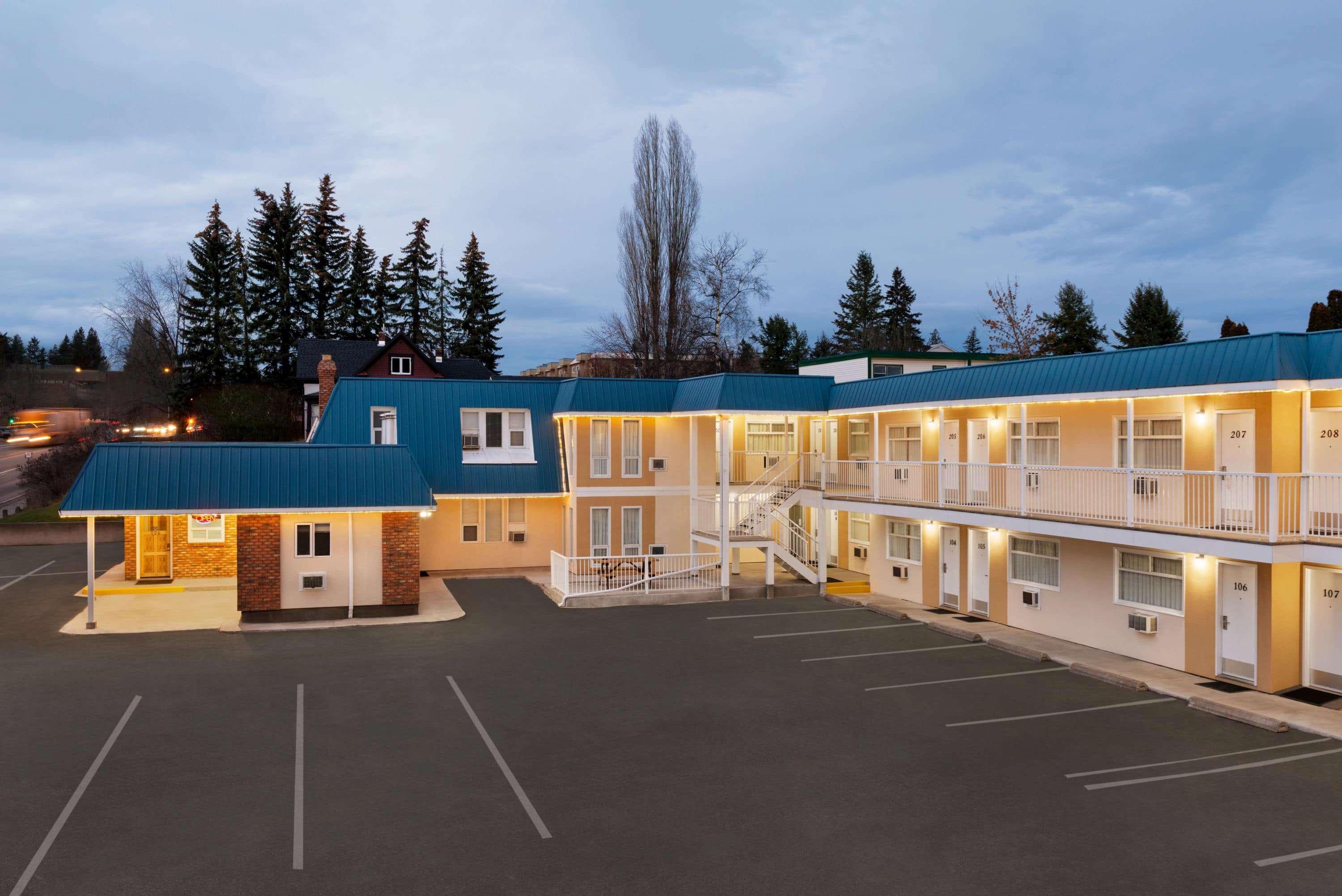 Travelodge By Wyndham Quesnel Bc Exterior foto